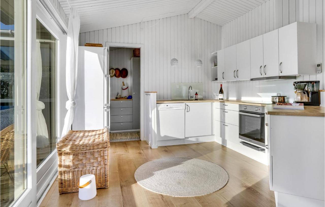 Lovely Home In Otterup With Kitchen Exterior foto